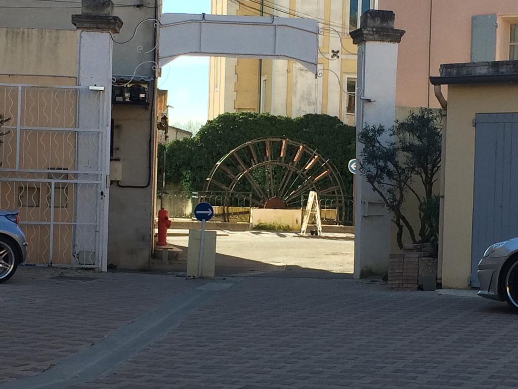 Jolie Appartement, L'Enclave Des Secrets LʼIsle-sur-la-Sorgue Habitación foto